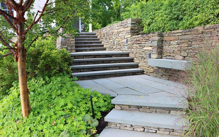 concrete-slab-and-stone-stairsl_800x500